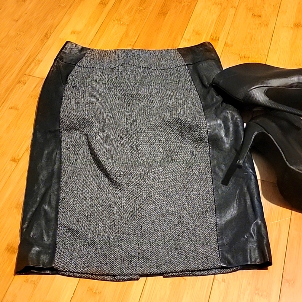 H&M tweed/leather skirt
